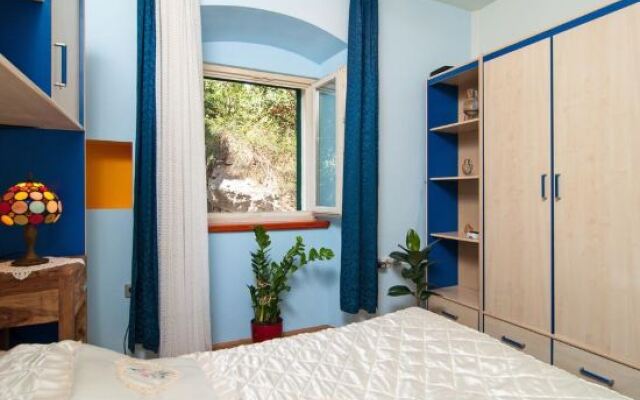 Nina Apartment