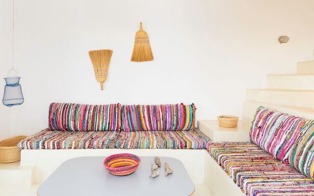 H4 horizon1 by K4 Kythnos