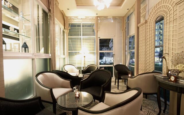 Kameo Grand Rayong Hotel & Serviced Apartments