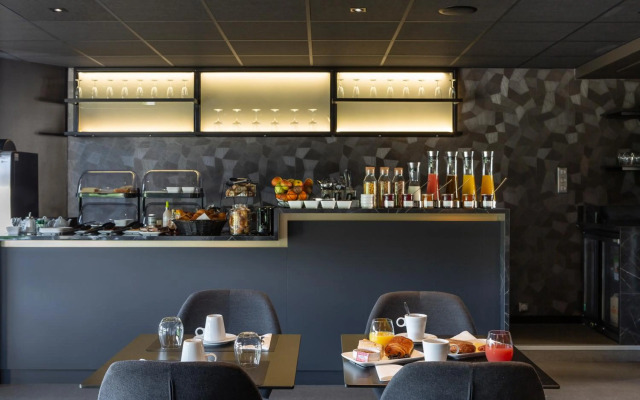 Hotel l'Ortega Rennes Aeroport