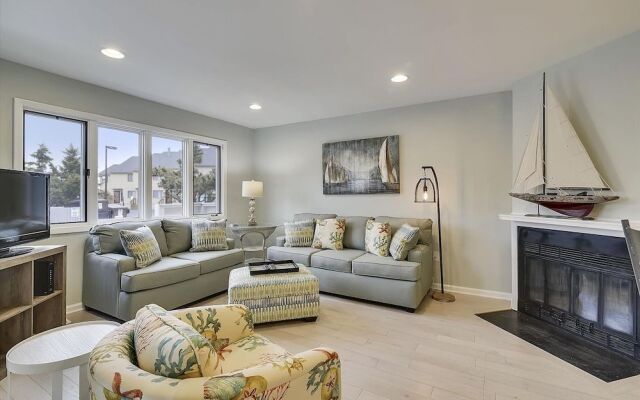 Baystrand III Unit 9 by Long & Foster