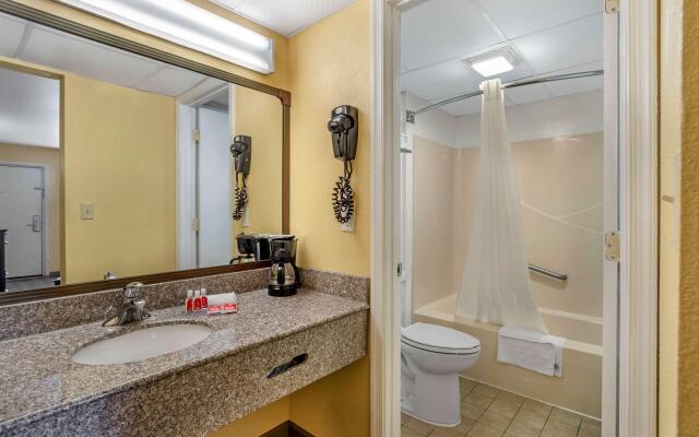 Econo Lodge Easton Route 50