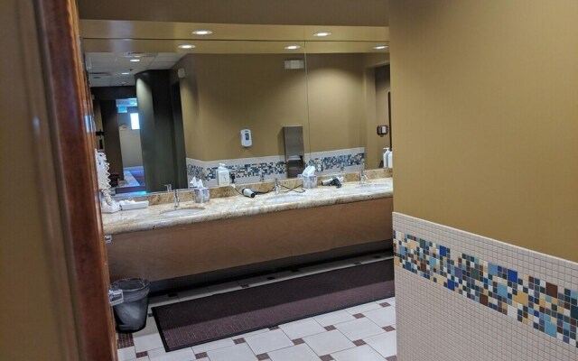 Casa Winfield 3 Bedroom Home by RedAwning