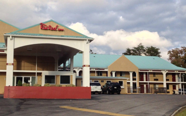 Red Roof Inn Crossville