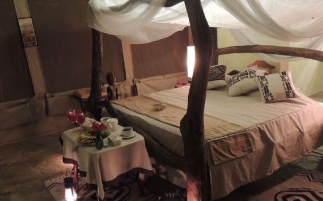 Loyk Tsavo Camp