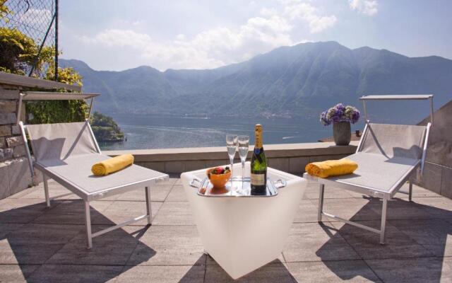 Sala Comacina Apartment No 1 (Sleeps 10)