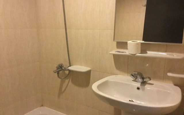 Patel Hotel