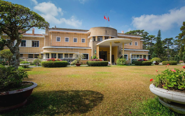 Queen T&T Dalat Hotel