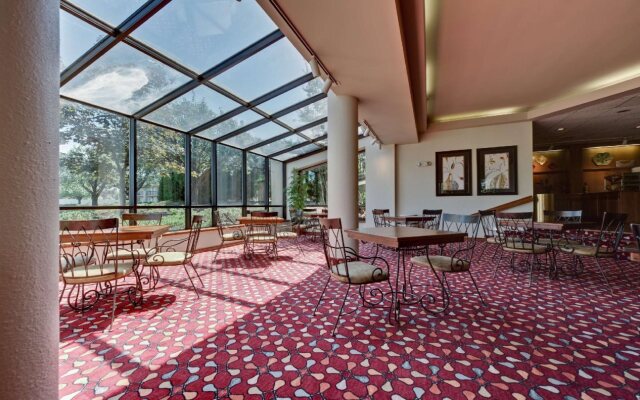 Best Western Hickory