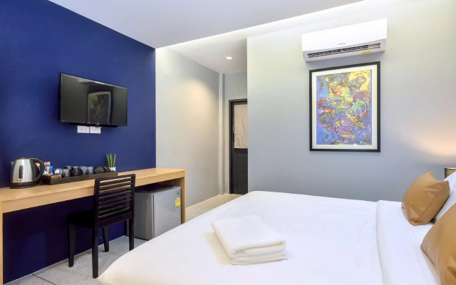 Castle Black Bangkok - Hostel