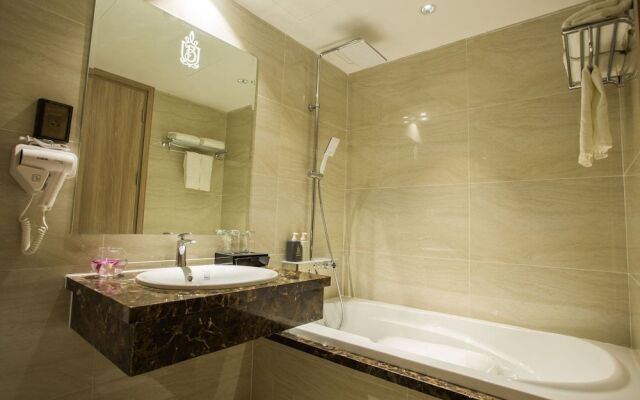 8B Aparthotel