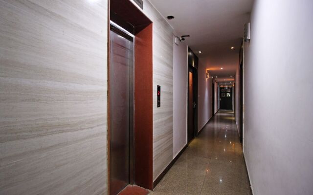 OYO 5539 Merit Hotel