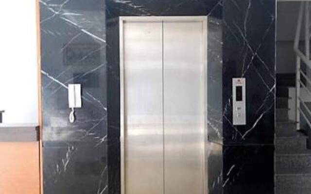 Nhà Nghỉ E10