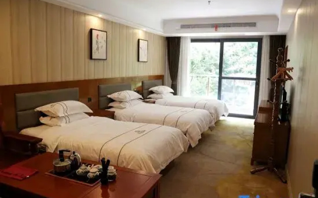 Leshanshui Holiday Hotel
