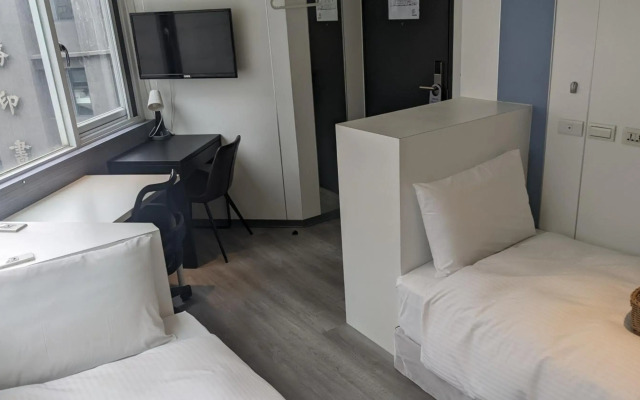 Poshpacker Hotel