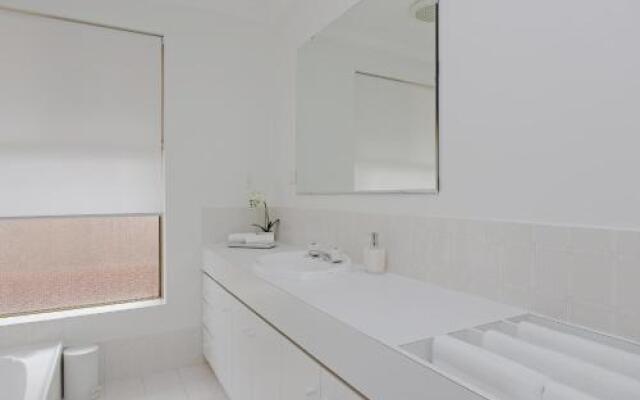 Alexandra Villa