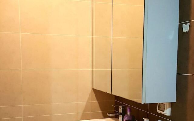 Sunrise City 2BR with Infinity SW Pool