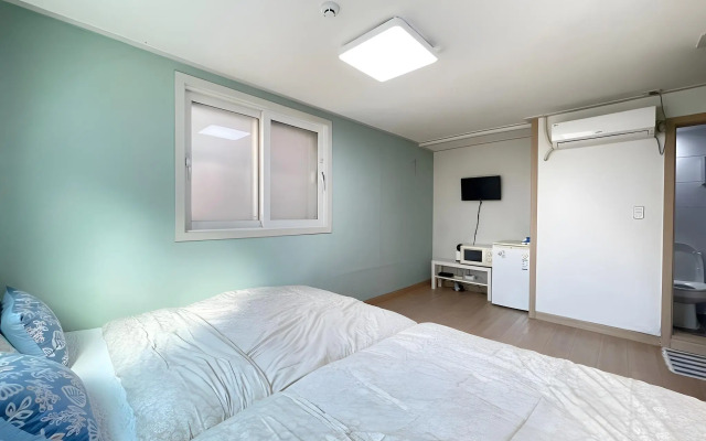 Twin Rabbit Guesthouse