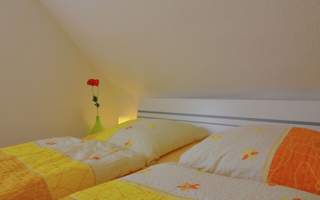 Pleasant Holiday Home in Herzogenaurach near River