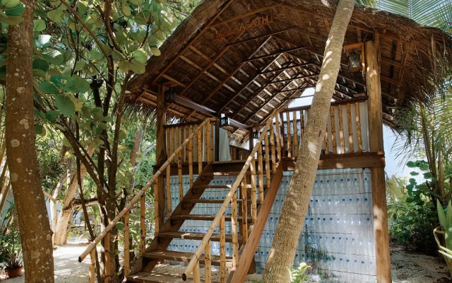 Makunudu Island