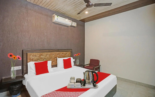 OYO 88209 Hotel Signature View