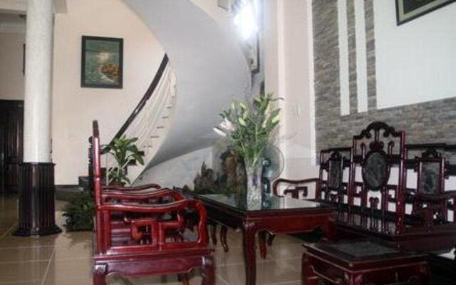 Khách Sạn Thái Ý