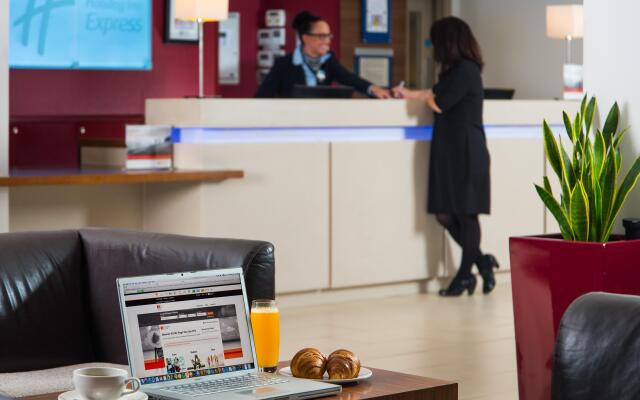Holiday Inn Express Northampton - South by IHG