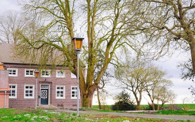 Hof Hilkenborg am Deich 75099