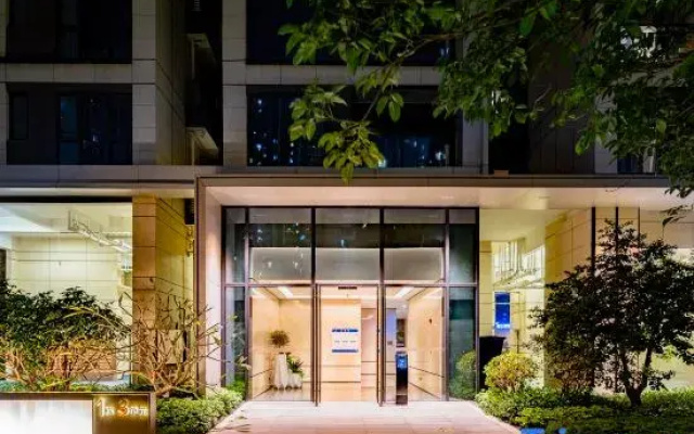 Yage Smart Select Apartment (Guangzhou Haizhu Yangang Subway Station)