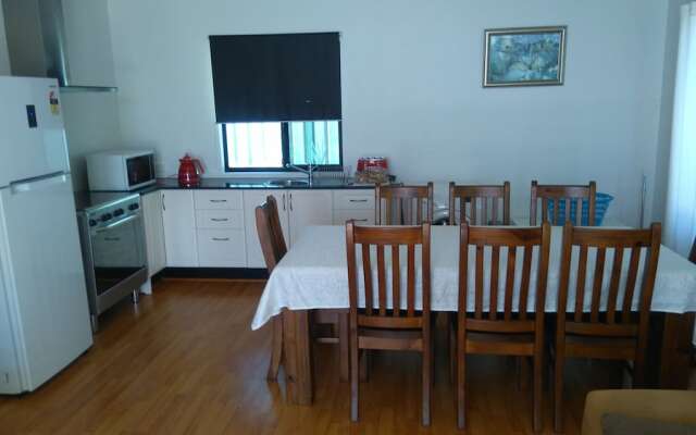 Lake Estate Stay