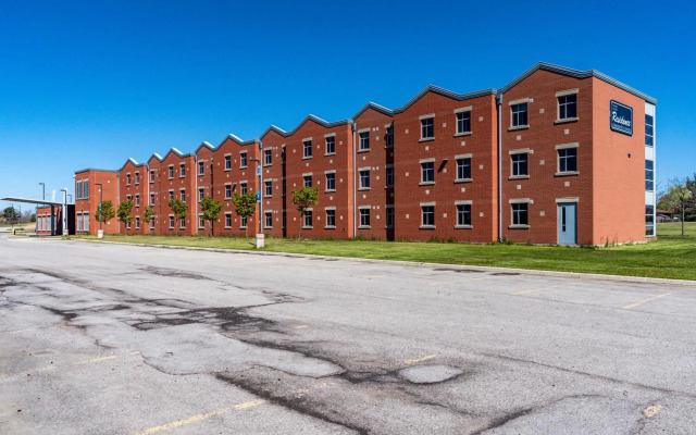 Residence & Conference Centre - Welland