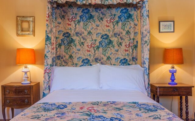 Gothic Apartments by Wonderful Italy