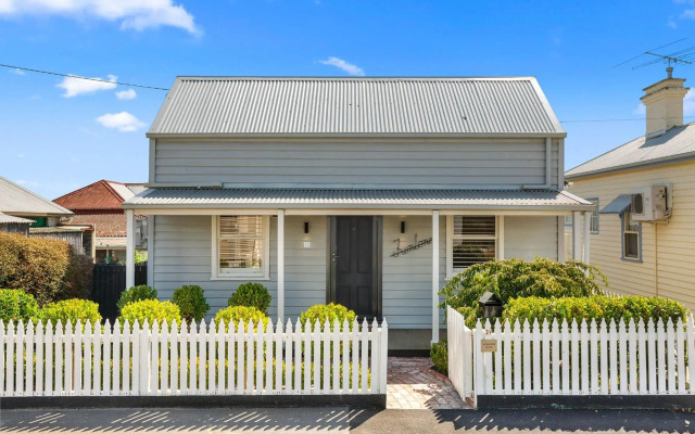 Geelong West Miner's Cottage