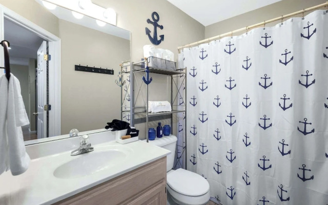 Family Lakefront Oasis Picture Perfect Retreat!