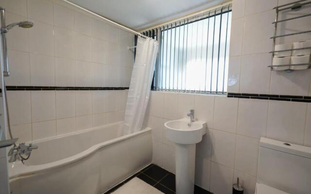 Birmingham BHX-HS2 -NEC APARTMENT