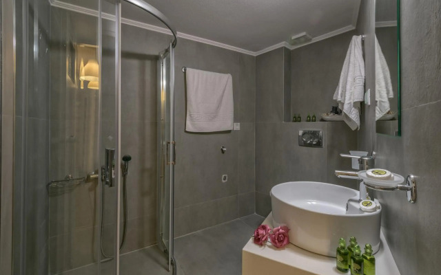 Aloe Apartments & Studios