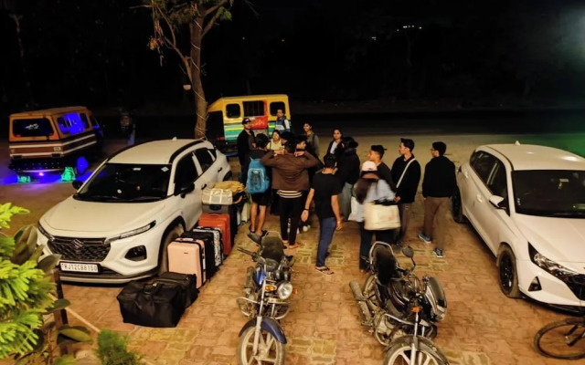 Rajmoti hotel& restro