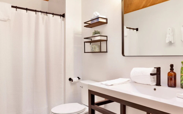 Gold Mountain Hideaway! #2350