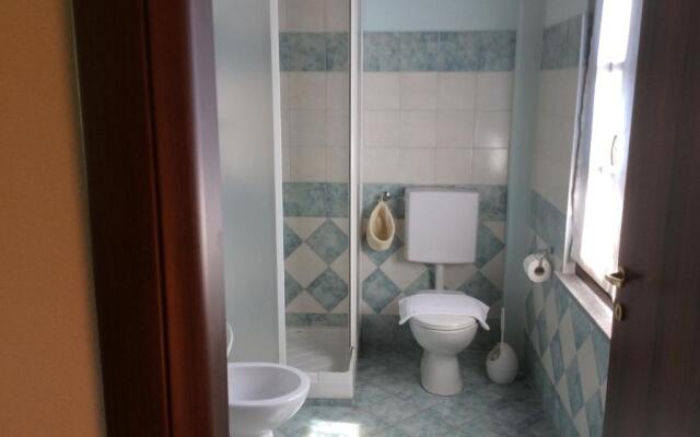 B&B Cascina Gaione Via Gallina,18b 12052 Neive cn
