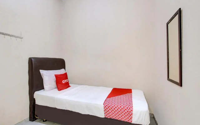 Super OYO 92511 Griya Dias  Syariah