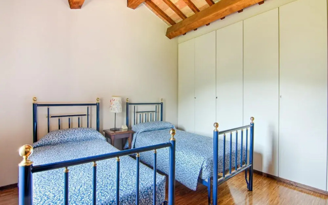 Villa in Borgo Pace With Private Pool