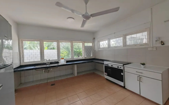 Taman Duta KL Deluxe Villa by uBook