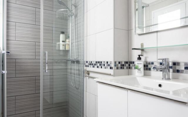 Home2Book Sea Front Las Teresitas Beach 5