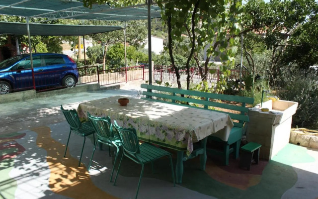 Apartments and rooms with parking space Gradac, Makarska - 6819