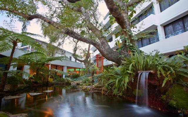 Holiday Inn Warwick Farm by IHG
