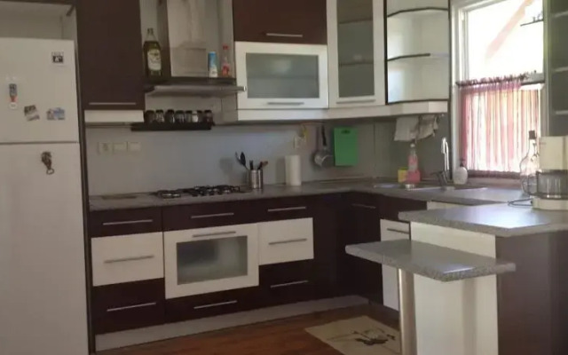 Cunda Poyraz Sitesi Villasi