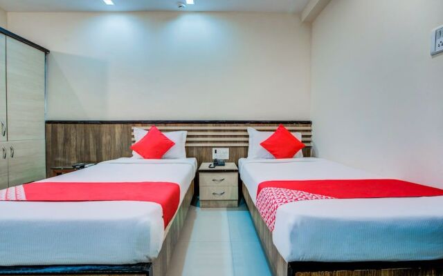 OYO 7239 Hotel Aditya