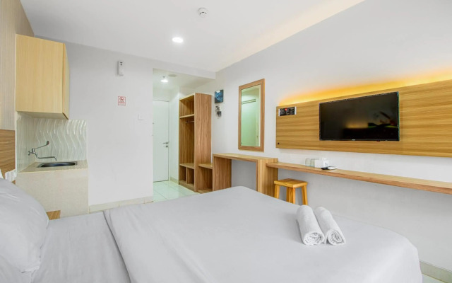 Skyland Sentul Tower Apartment