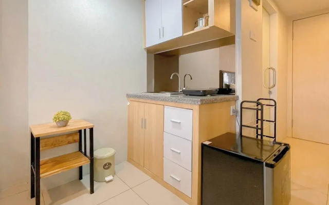 Best Deal Studio At De Prima Apartment Medan