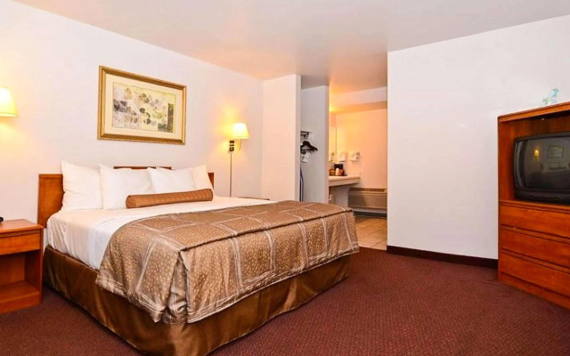 Magnuson Hotel Manitou Springs